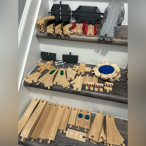 Wooden Train Tracks lot